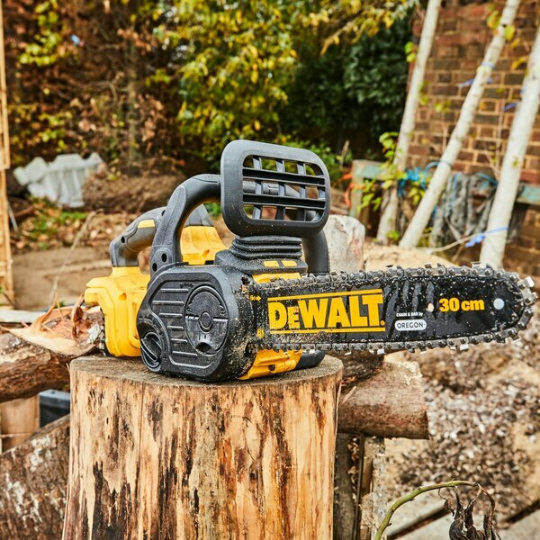 Dewalt DCM565N Solo Αλυσοπρίονο Μπαταρίας 3.6kg με Λάμα 30cm Solo4