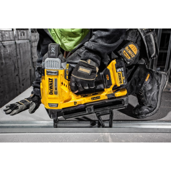 Dewalt Καρφωτικό Σκυροδέματος Μπαταρίας Brushless 18V XR Solo DCN890N 4